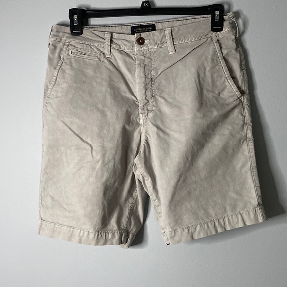 American Eagle Outfitters Other - American Eagle Outfitters Gray Next Level Flex Mens Shorts Flat Front Size 33